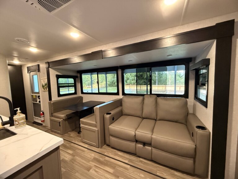 Elk Valley Hideaway RV20